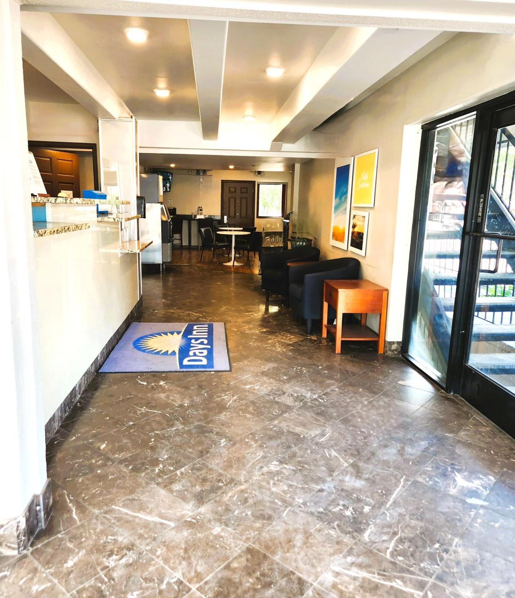 Days Inn By Wyndham Denver Downtown Εξωτερικό φωτογραφία